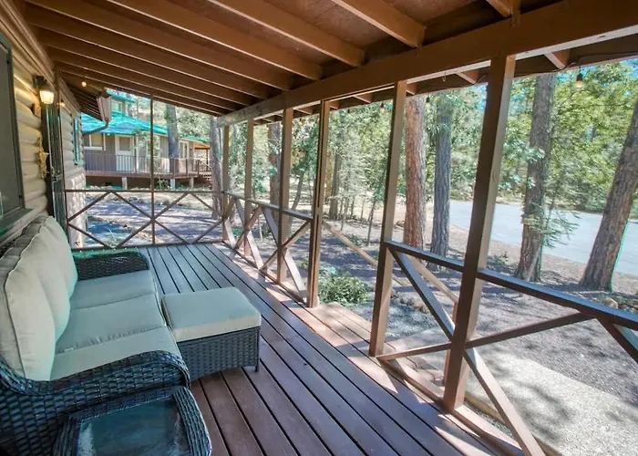 Holiday home 2br Forest With Fire Pit Bbq Patio & Games