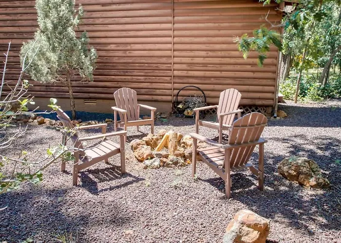 Holiday home 2br Forest With Fire Pit Bbq Patio & Games *